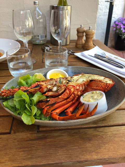 Sails Restaurant - Restaurant Canberra 1