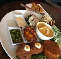 Three Brothers Arms - Restaurant Canberra