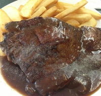 Treetops Tavern - Restaurant Canberra