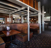 Club Tavern - Restaurant Canberra