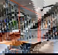 Mission Beach Tavern - Restaurant Canberra