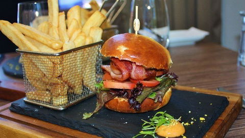 Cascades - Restaurant Canberra 15