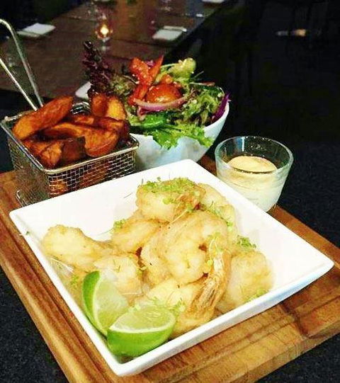 Cascades - Restaurant Canberra 25