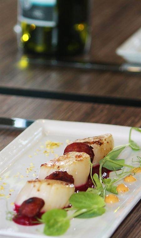 Cascades - Restaurant Canberra 4