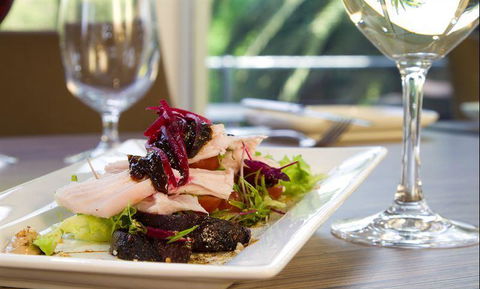 Cascades - Restaurant Canberra 8