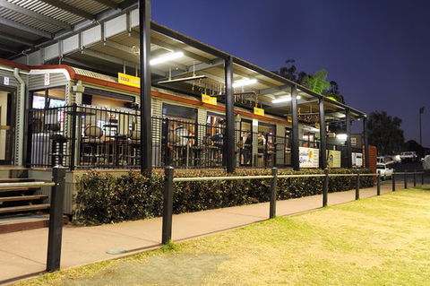 Dalby Leagues Club - Restaurant Canberra 0