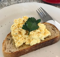 Peter's Cafe - Restaurant Canberra