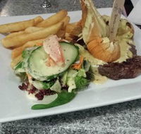 Railway Hotel - Restaurant Canberra
