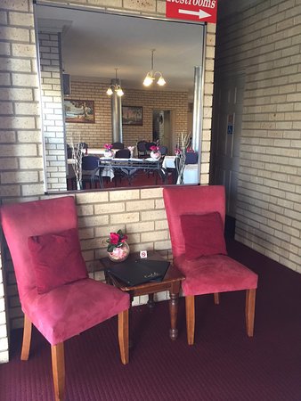 The Coral-Le Restaraunt - Restaurant Canberra 0