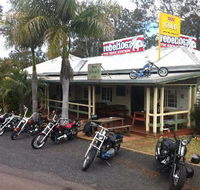 Apple Tree Creek Hotel - Restaurant Canberra