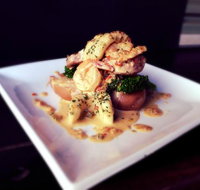 Spotted Dog Tavern - Restaurant Canberra