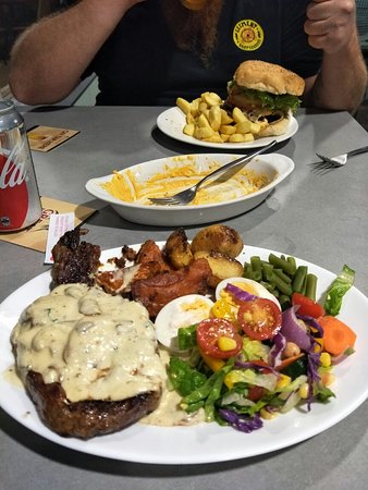 Elliott Heads QLD Restaurant Canberra