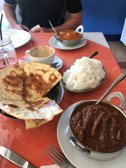 Family Refreshment Cafe & Restaurant - Restaurant Canberra 1