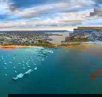 Mornington Peninsula Tour inc chairliftbeach boxeslunchchoc tasting and more - Restaurant Canberra