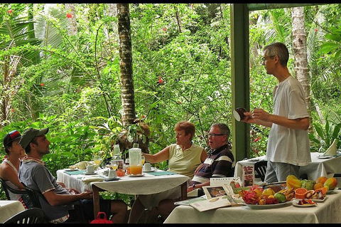 8-Day Cairns Tour: Great Barrier Reef, Kuranda, Daintree Rainforest - Restaurant Canberra 4