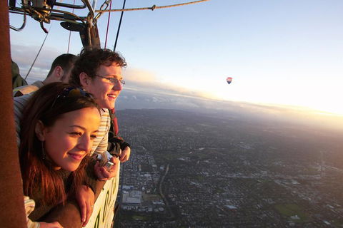 Melbourne Balloon Flights, The Peaceful Adventure - Restaurant Canberra 1