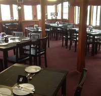 Adelaide Hills Tour with River Murray 3 Hour Lunch Cruise - Restaurant Canberra