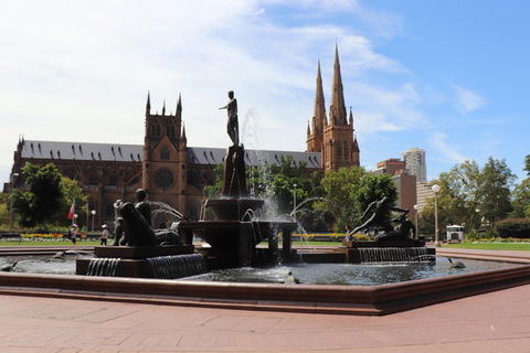 Private Sydney City Customized Tour - Restaurant Canberra 4