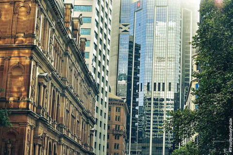 Sydney 6 Hour Private Tour - Restaurant Canberra 2
