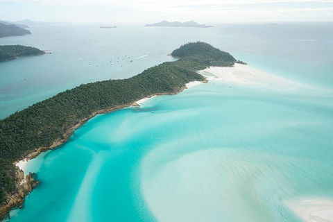 Whitehaven Beach And Hill Inlet Lookout Full-Day Snorkeling Cruise By High-Speed Catamaran - Restaurant Canberra 1