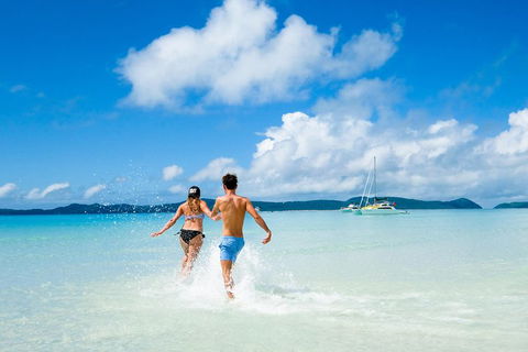 Whitehaven Beach And Hill Inlet Lookout Full-Day Snorkeling Cruise By High-Speed Catamaran - Restaurant Canberra 4