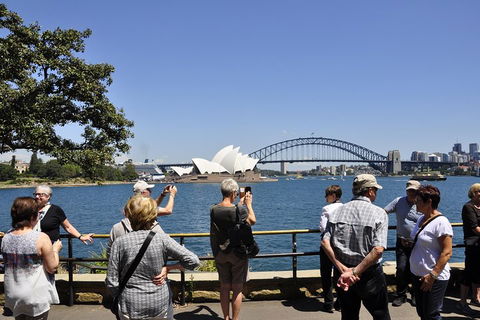 Sydney Sightseeing Bus Tours - Restaurant Canberra 0