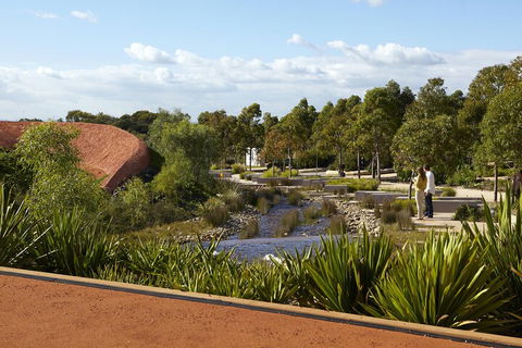 LGBT+ Friendly Full Day Phillip Island Private Tour - Restaurant Canberra 2