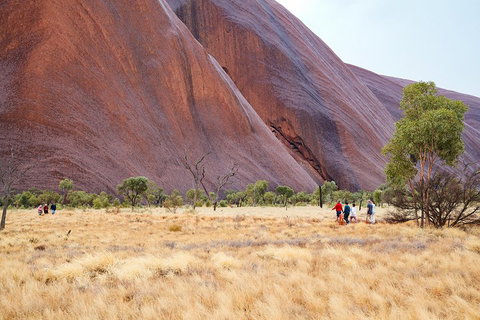 Uluru (Ayers Rock) Base And Sunset Half-Day Trip With Opt Outback BBQ Dinner - Restaurant Canberra 1