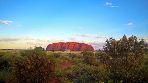 Uluru (Ayers Rock) Sunset Tour - Restaurant Canberra 2