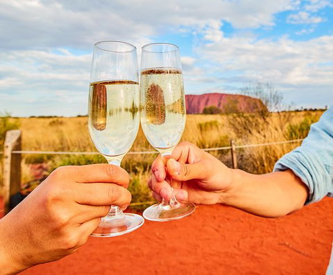 Uluru (Ayers Rock) Sunset Tour - Restaurant Canberra 4