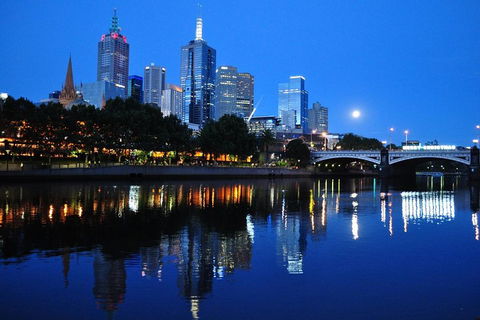 Small Group The Best Of Melbourne - Restaurant Canberra 3