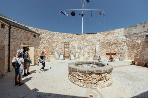 Private City Kickstart Tour: Fremantle Icons & Gems Of Perth - Restaurant Canberra 0