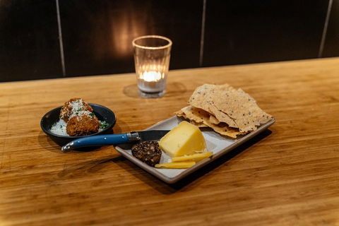 The Flavors Of Perth: Fremantle Wine & Bites Private Tour - Restaurant Canberra 4