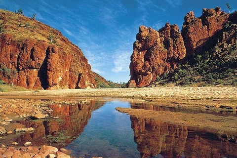 Alice Springs, Uluru Ayers Rock & Kings Canyon 8 Days Touring Package - Restaurant Canberra 4