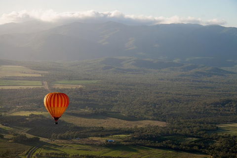Hot Air Ballooning Tour From Cairns - Restaurant Canberra 0