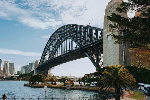 Sydney Private Tour And Sip And Sail Experience - Restaurant Canberra 0