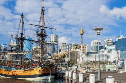 The Rocks & Darling Harbour With A Local: Private & Personalized - Restaurant Canberra 3