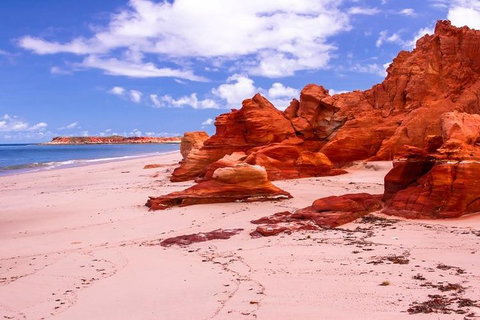 Cape Leveque, Sea Safari And Aboriginal Communities From Broome - Restaurant Canberra 2