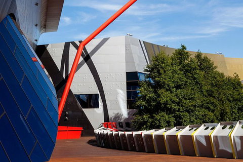 Building + Architecture Tour (10am + 2pm Daily) - Restaurant Canberra 2