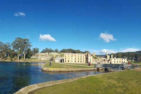 7-Day Super Value Tour Of Tasmania: Explore Tasmania's West And East Coasts - Restaurant Canberra 4