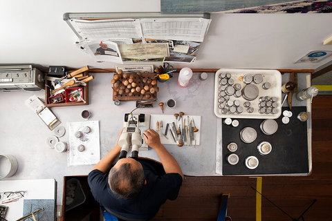 The Perth Mint: Guided Heritage Tour And Gold Pour - Restaurant Canberra 5
