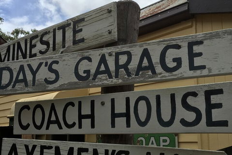 Private Tour To Paronella Park, Historic Village Herberton And Wild Life Wallaby - Restaurant Canberra 1