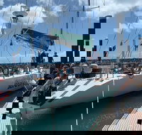 2-Night Whitsundays Sailing Cruise incl. Whitehaven Beach  Great Barrier Reef - Restaurant Canberra