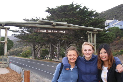 Full-Day Great Ocean Road And 12 Apostles Sunset Tour From Melbourne - Restaurant Canberra 1
