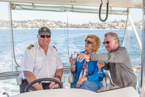 Private Sydney Harbour Lunch Cruise Including Unlimited Drinks - Restaurant Canberra 4