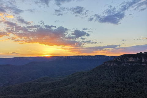 Blue Mountains Day Tour With Wildlife At Sunset From Sydney - Restaurant Canberra 1