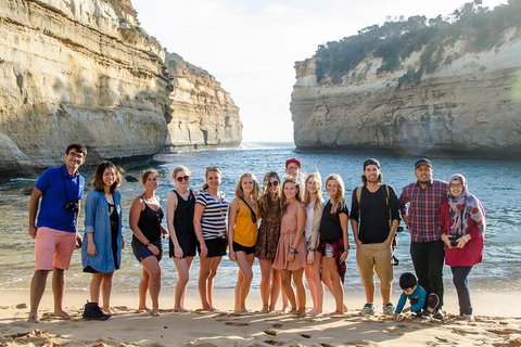 Great Ocean Road 2 Day Highlights Tour And Sunset 12 Apostles - Restaurant Canberra 4