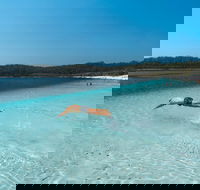 Lake McKenzie Full-Day Tour with Lunch from Hervey Bay - Restaurant Canberra