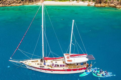 2-Day Whitsundays Sailing Adventure: SV Whitehaven - Restaurant Canberra 5