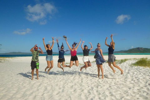2-Day Whitsundays Sailing Adventure: Summertime - Restaurant Canberra 2